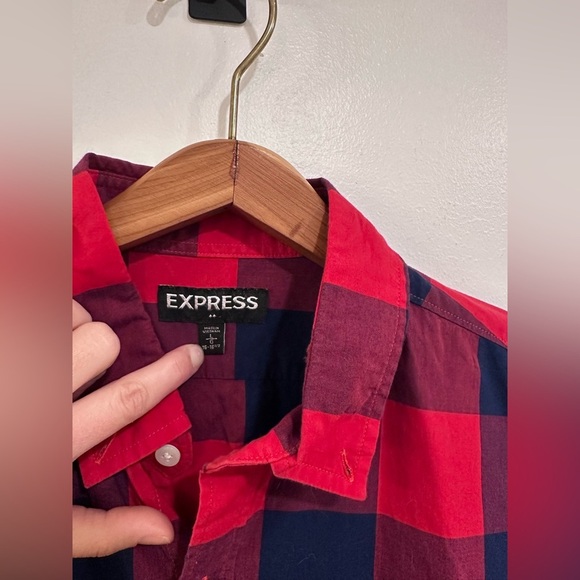 Express Plaid Button Down Long Sleeve Dress Shirt Men’s Size L Red Cotton Casual - Picture 3 of 5
